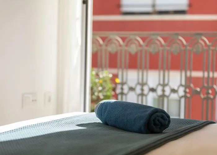 Hosted By Gracie Valencia