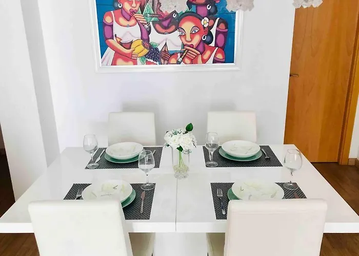 Great Close To Center شقة *