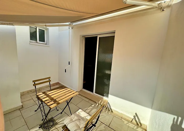 Your Long Attic In * Valencia