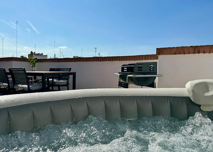 Apartamento Your Long Attic In Valencia