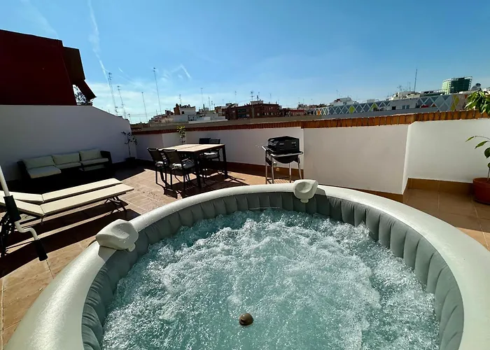 Your Long Attic In Apartamento Valencia