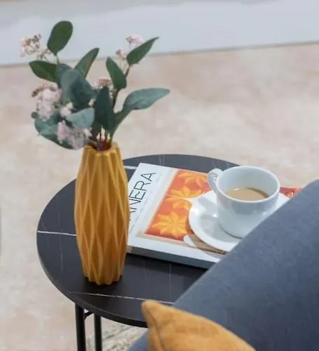 Διαμέρισμα Vlc Host - Manya