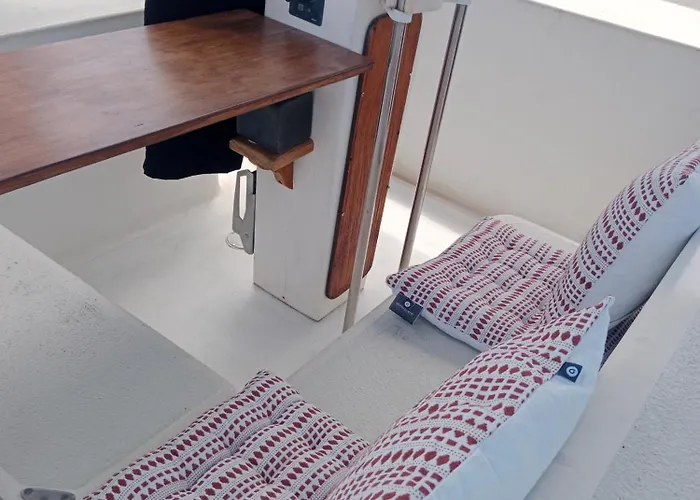 Bateau-hôtel Velero Whimsy *