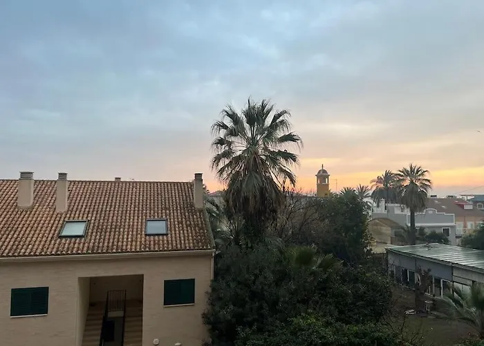 Playa Malvarrosa House *