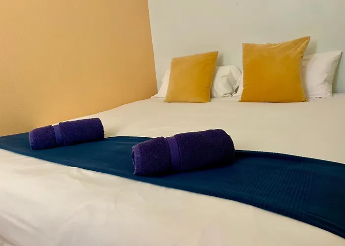 Apartment Hosted By Gracie Valencia