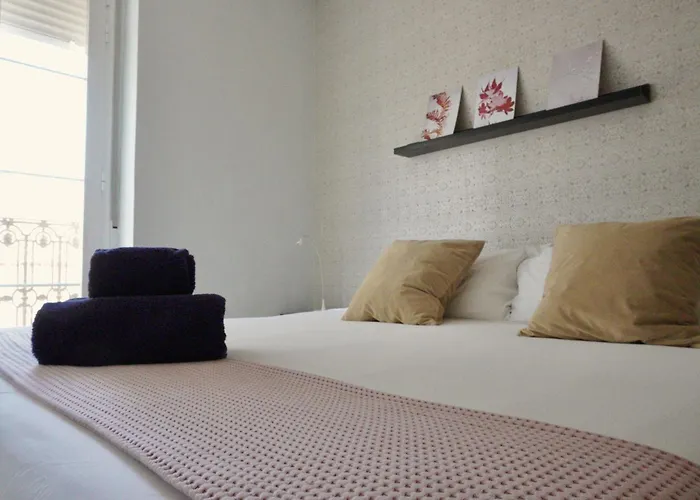 Apartment Hosted By Gracie Valencia