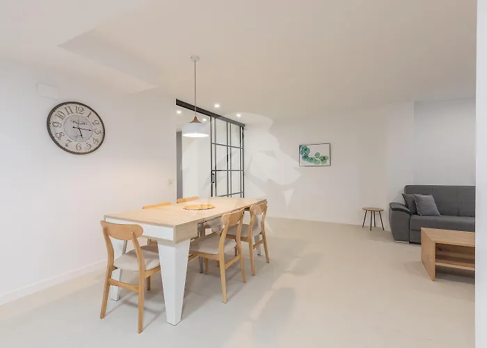 Amplio Cerca Centro Historico Y Turia 5pax 2 Bath شقة