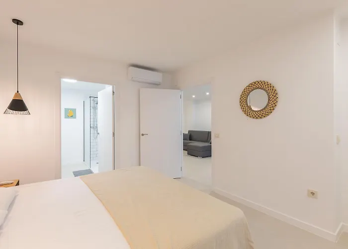 Amplio Cerca Centro Historico Y Turia 5pax 2 Bath شقة