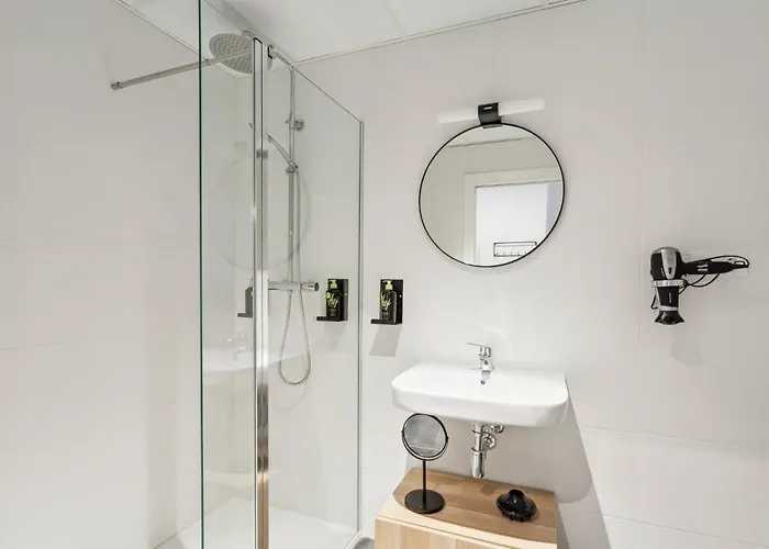 Limehome Calle De Cadiz شقة *