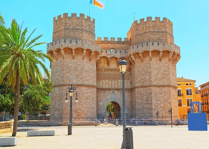 Private Bedroom - Comfy&quiet - Near Of Arts And Sciences Hotel