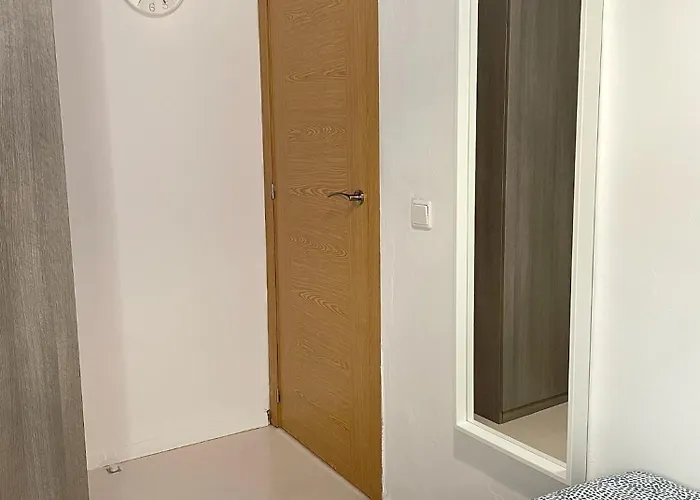 Private Bedroom - Comfy&quiet - Near Of Arts And Sciences Hotel Valencia