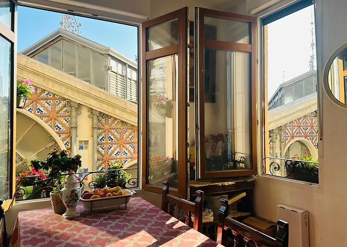 Mirador 5 Del Mercado - Con Bano Privado En El Centro De La Ciudad Vella Homestay *