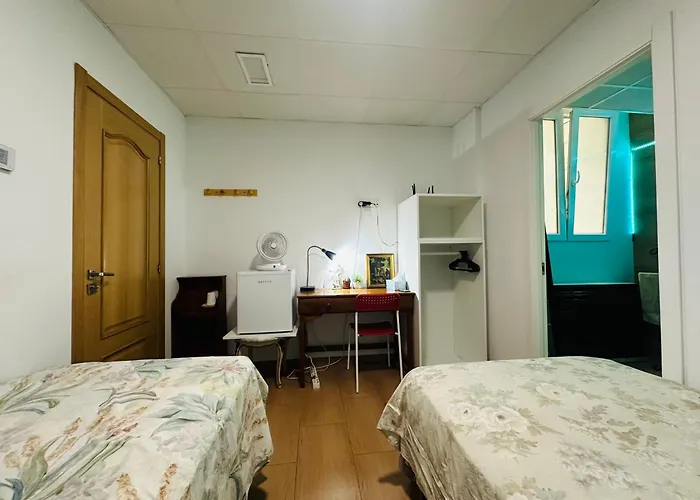 Homestay Mirador 5 Del Mercado - Con Bano Privado En El Centro De La Ciudad Vella