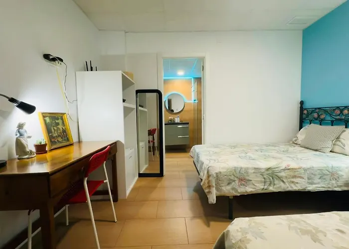 Homestay Mirador 5 Del Mercado - Con Bano Privado En El Centro De La Ciudad Vella