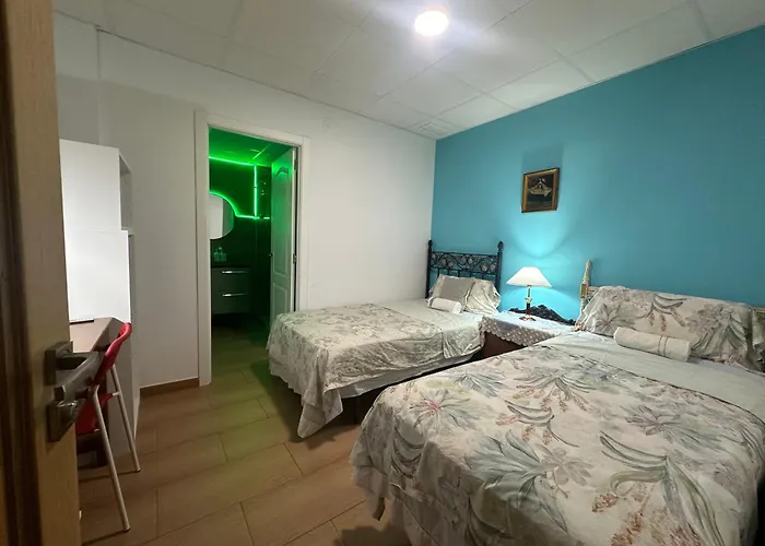 Mirador 5 Del Mercado - Con Bano Privado En El Centro De La Ciudad Vella Homestay *