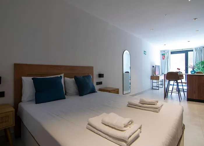 아파트 Vlc Host - Luz Casanova *