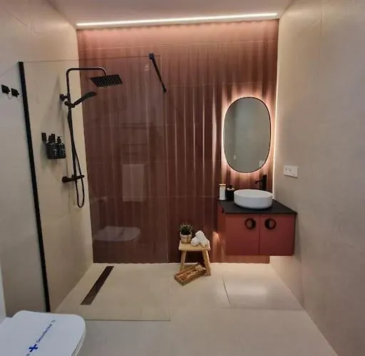 Sanchez Y Laserna Moderno En * فالنسيا