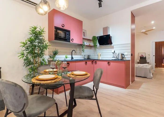 Sanchez Y Laserna Moderno En شقة *