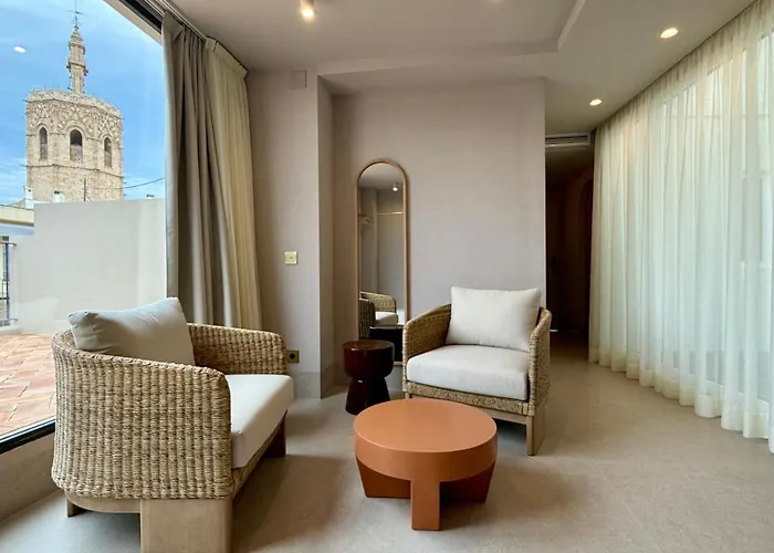 Cosy Tapineria Konukevi Valensiya