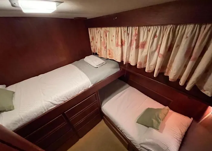 ספינת מלון Yacht Our Alissa ולנסיה