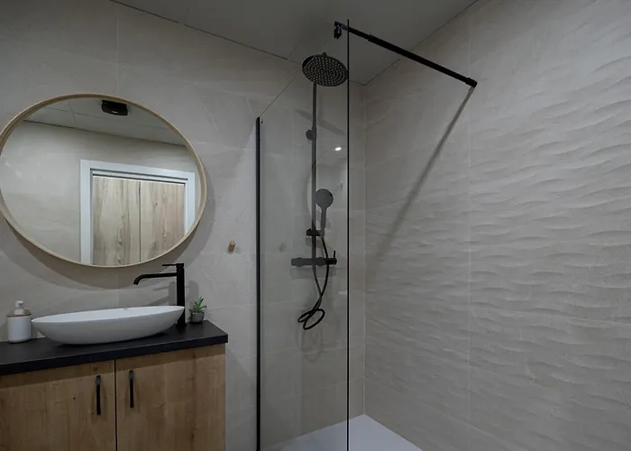 아파트 Esc - Loft Comodos Y Espaciosos Estudios Cercanos A Estacion Joaquin Sorolla