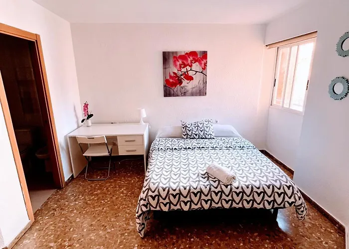 Confort Y Relax Centro شقة