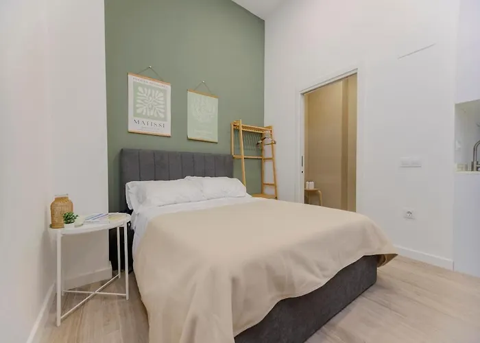 Parque De Cabecera & Bioparc Apartment