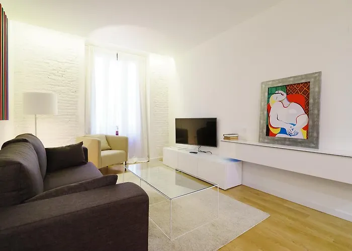 Luxury - Boutique Redonda