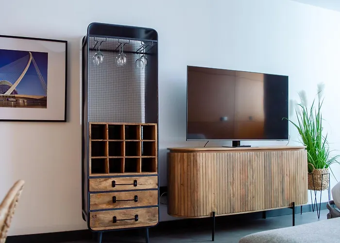 Calatrava By Alma Διαμέρισμα *