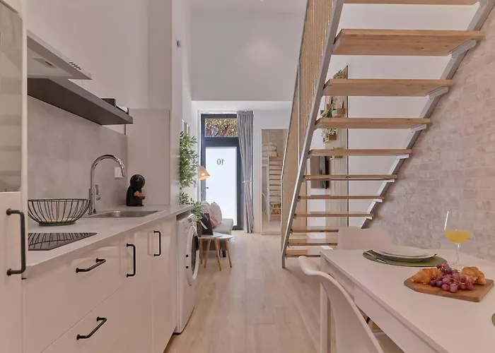 Romantic Roig Arena N10 Virkin