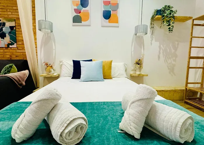 Relaxing Beachside Cabanyal Loft *