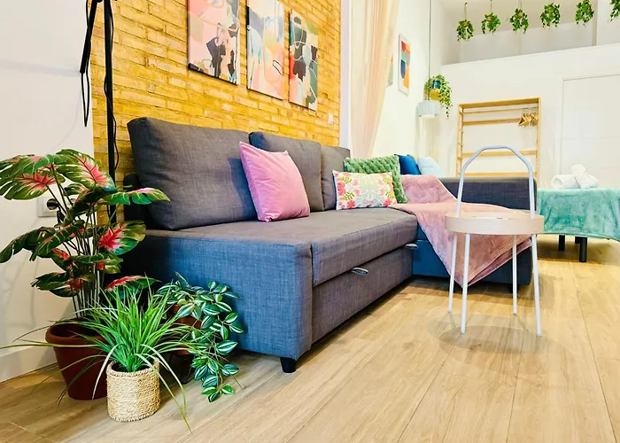 Relaxing Beachside Cabanyal Loft * فالنسيا