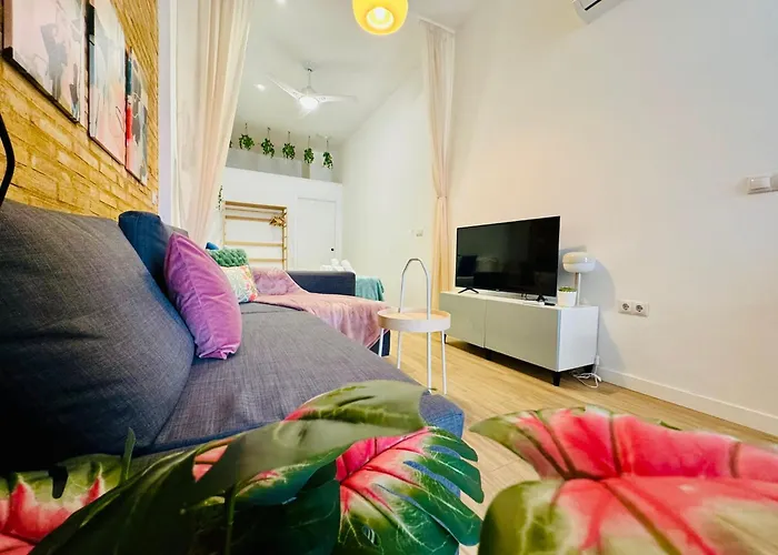 Relaxing Beachside Cabanyal Loft شقة