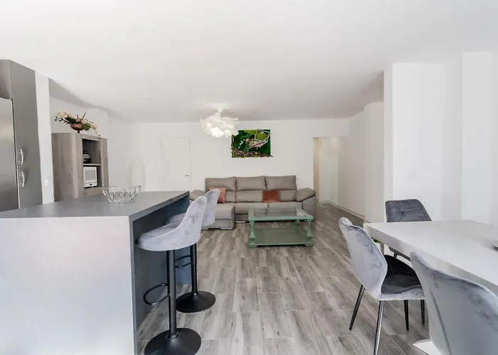 Enjoy Valencia: Deluxe With Terrace Lejlighed