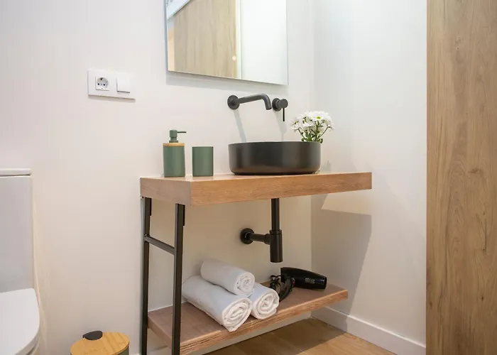 Nomad Haux Zaidia * Βαλένθια