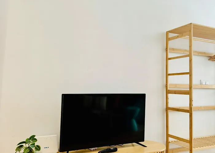 & Cozy Flat Close The 아파트