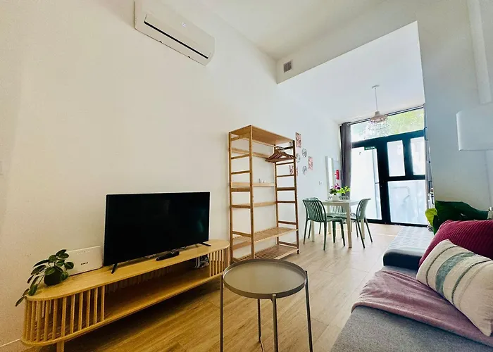 & Cozy Flat Close The * 발렌시아