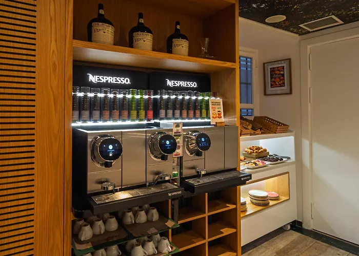 Sh Ingles Boutique 4*