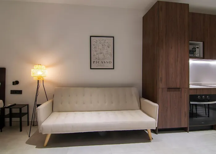 아파트 Vlc Host - Luz Casanova *