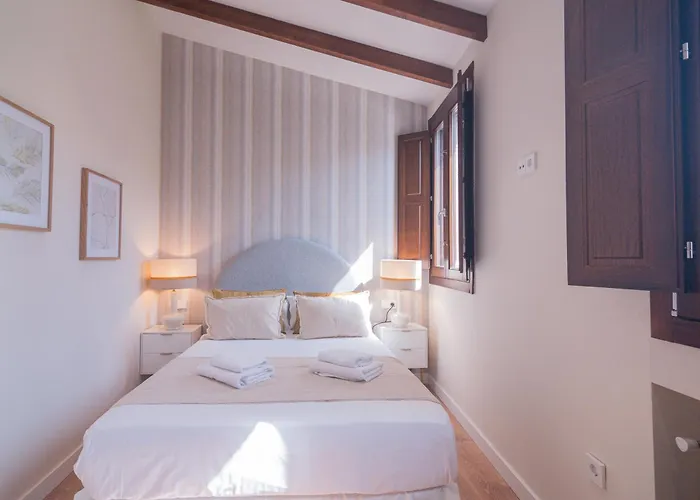 Md Barraques De Lluna *