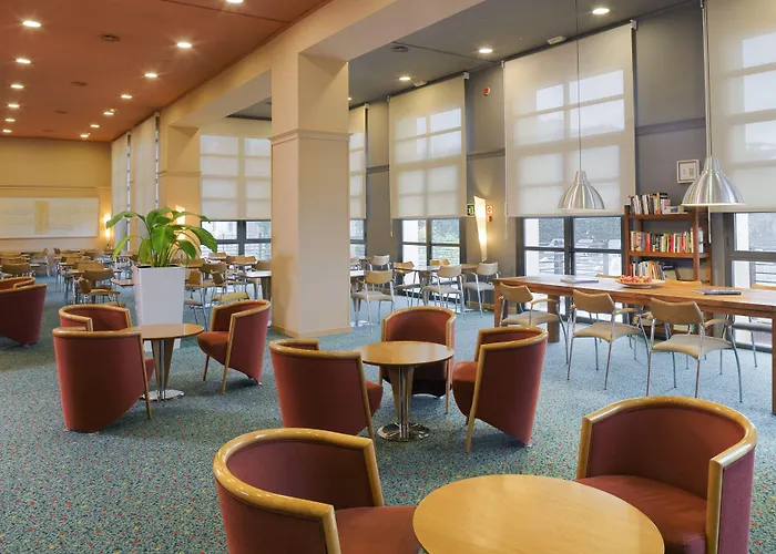 Otel Express Ciudad De Ciencias By Ihg Valensiya