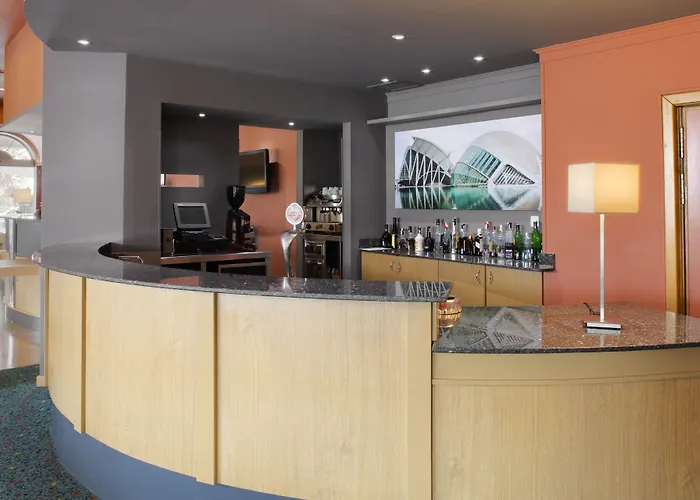 Express Ciudad De Ciencias By Ihg Otel