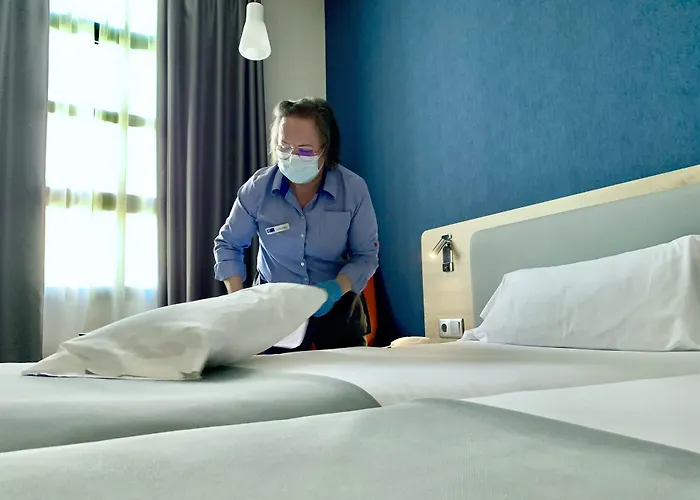 Otel Express Ciudad De Ciencias By Ihg 3*