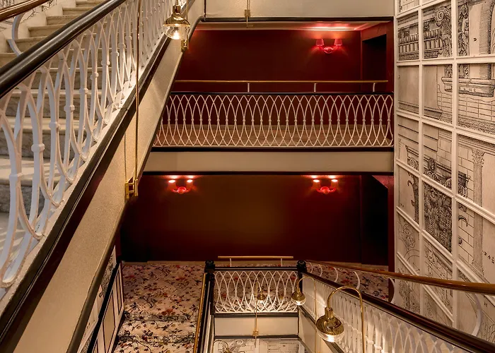 Sh Ingles Boutique 4*