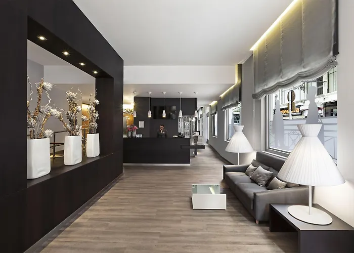 Catalonia Excelsior Hotel