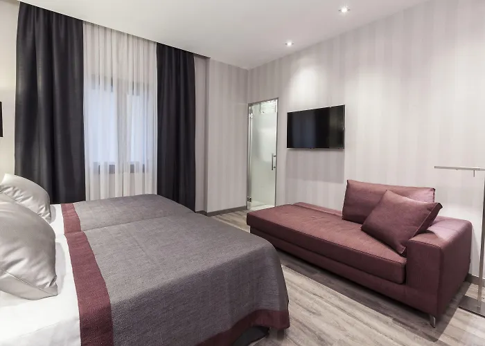 Catalonia Excelsior Hotel