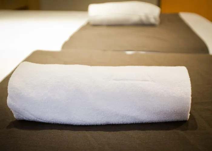 & Co. J. Botanico Boutique 3*