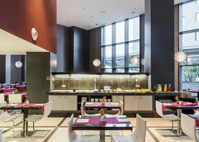 伊鲁尼阿奎拉4号康福特尔酒店 瓦伦西亚