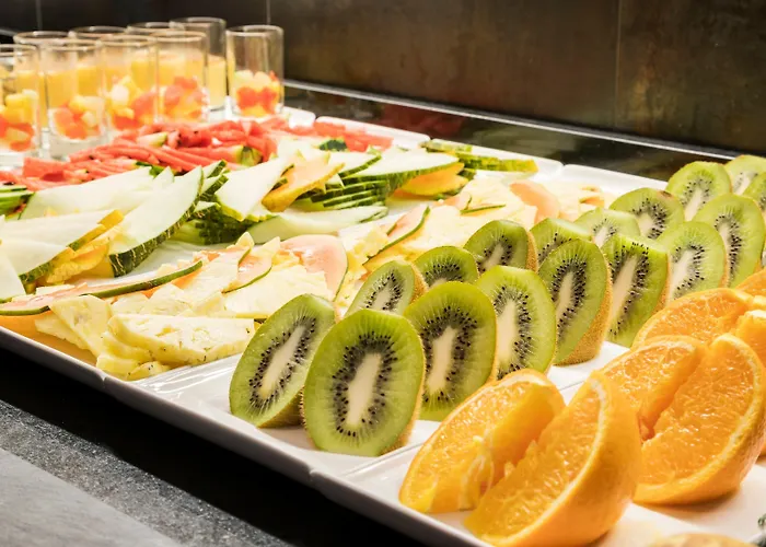 伊鲁尼阿奎拉4号康福特尔酒店