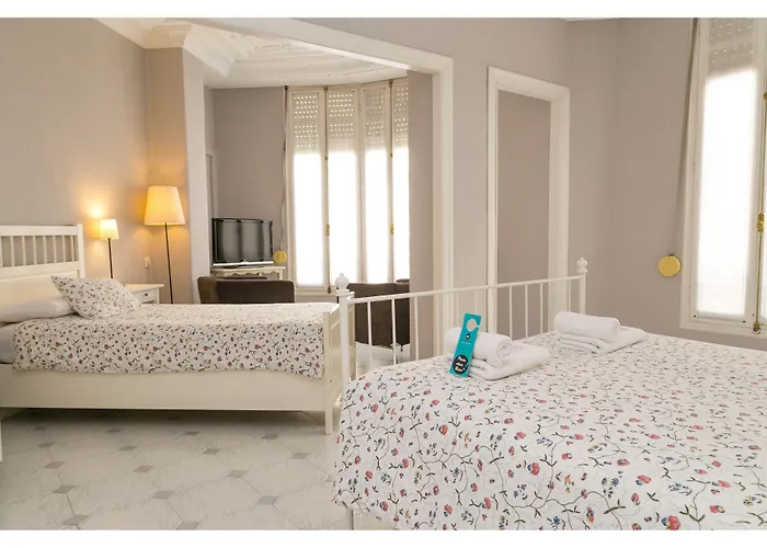 Hi Canovas فندق فالنسيا